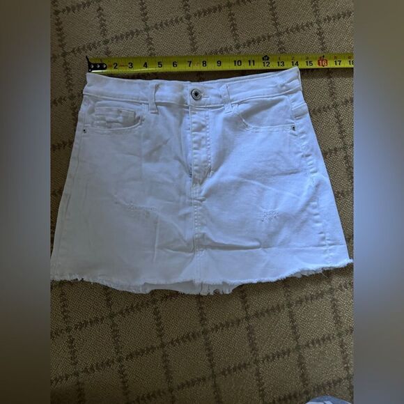 Sneek Peek white cutoff distressed denim mini skirt NWOT M - Picture 5 of 11